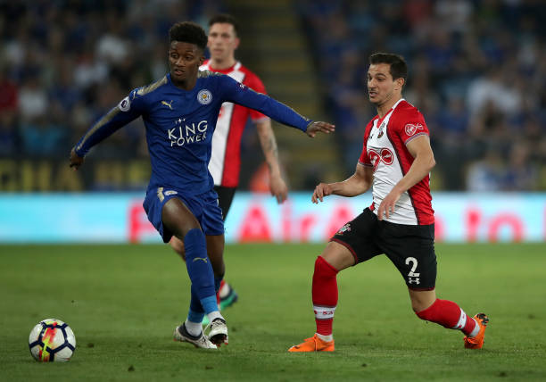 他是这个打 他是这个打