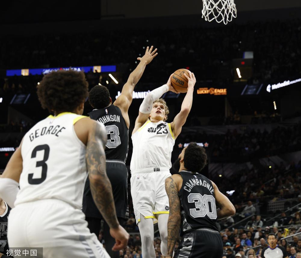 导致球迷和 导致球迷和